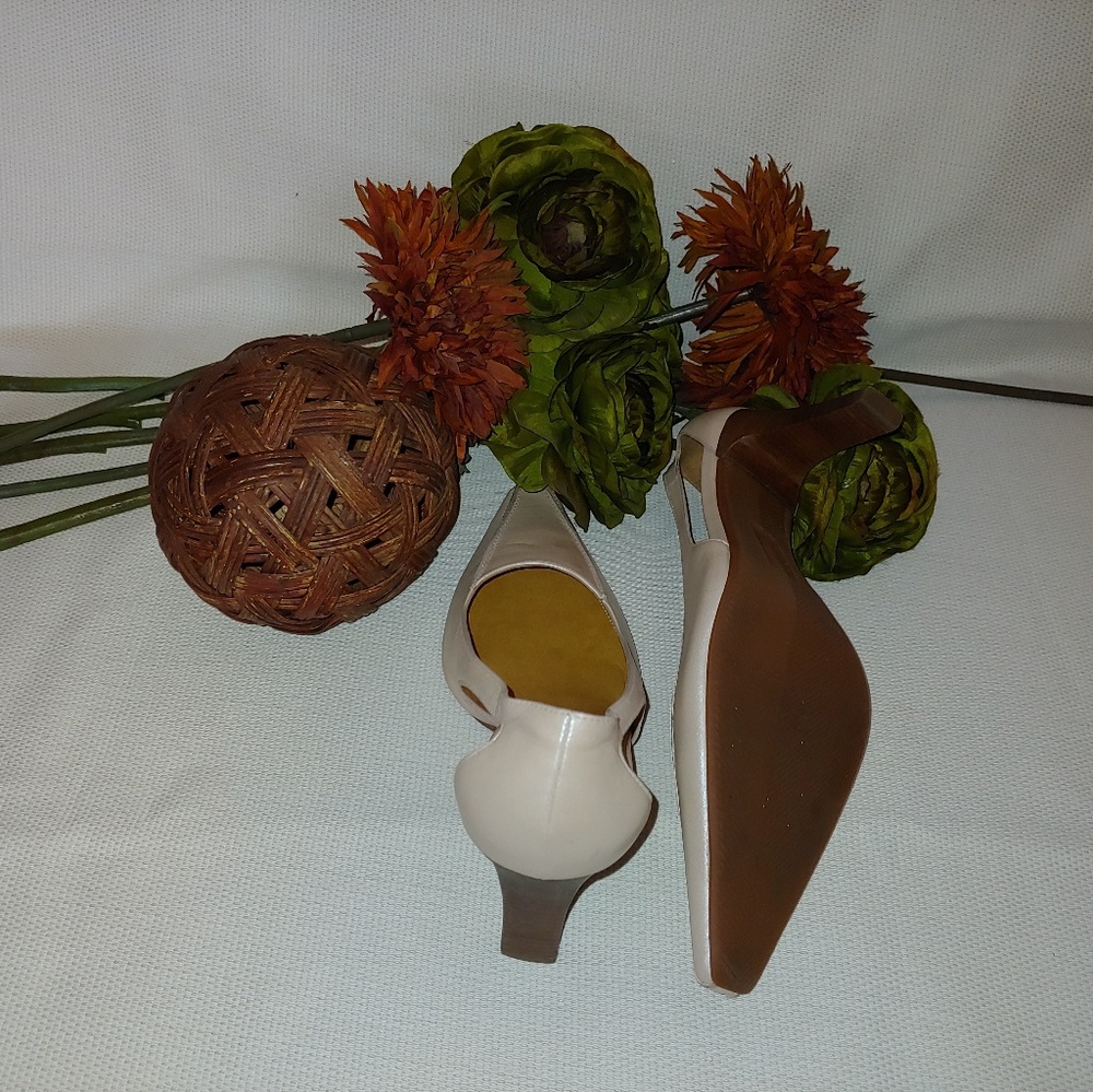 Unisa heels